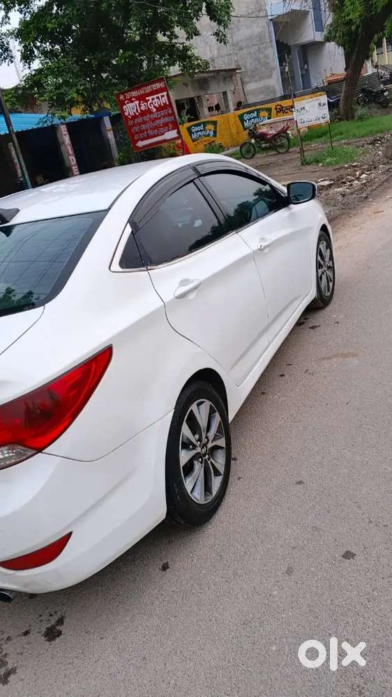 Hyundai Verna Diesel Manual 2014 Car