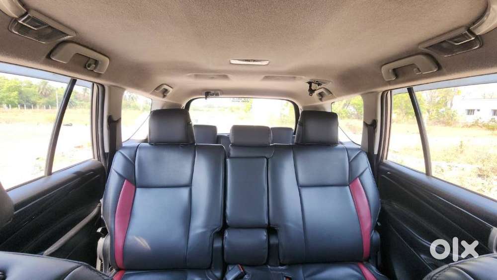 Toyota Innova Crysta 2.4 V 8 Str, 2017, Diesel