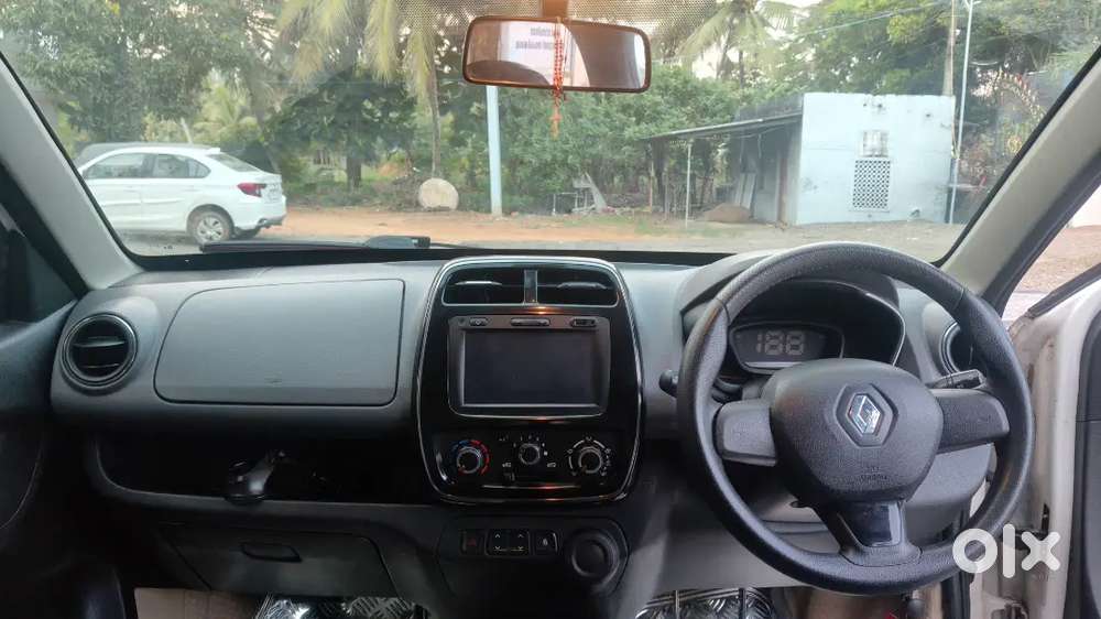 2017 Renault Kwid Rxt (o) 1.0 Sce Well Maintained