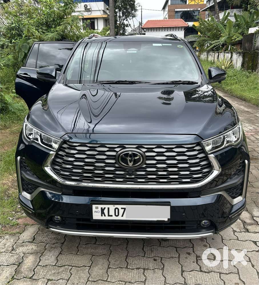 Toyota Innova Hycross Zx(o), 2023, Petrol