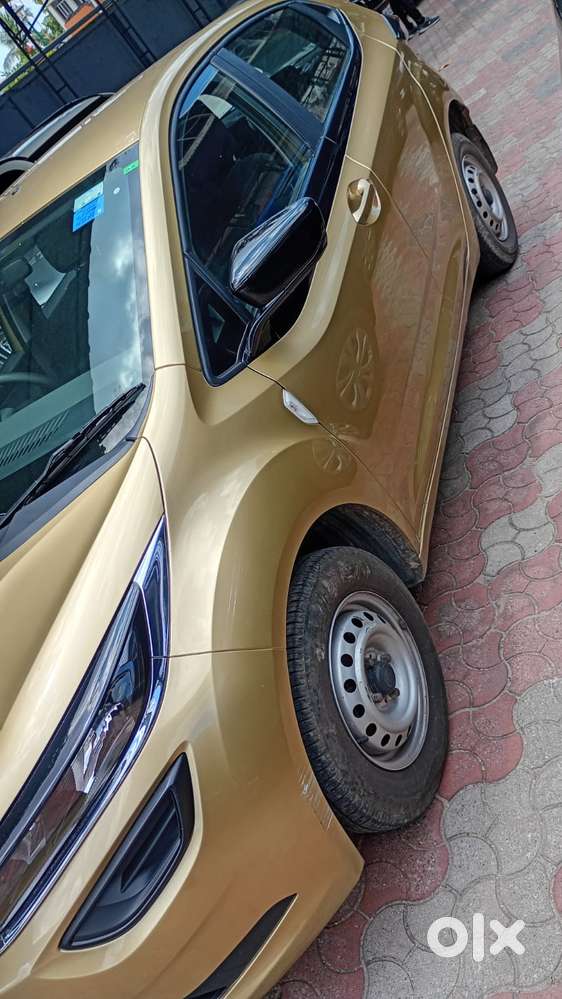 Tata Altroz 1.2 Xe, 2020, Petrol