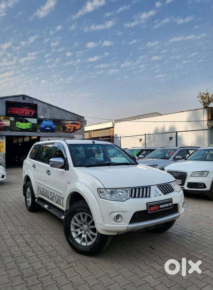 Mitsubishi Pajero Sport 2.5 Manual, 2014, Diesel