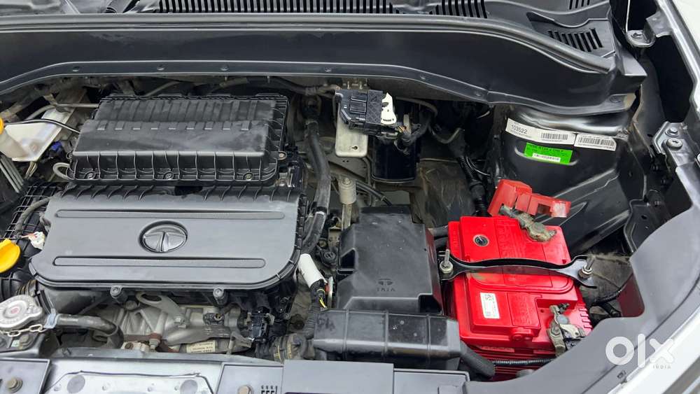 Tata Punch 1.2 Revotron Creative Dual Tone, 2022, Petrol