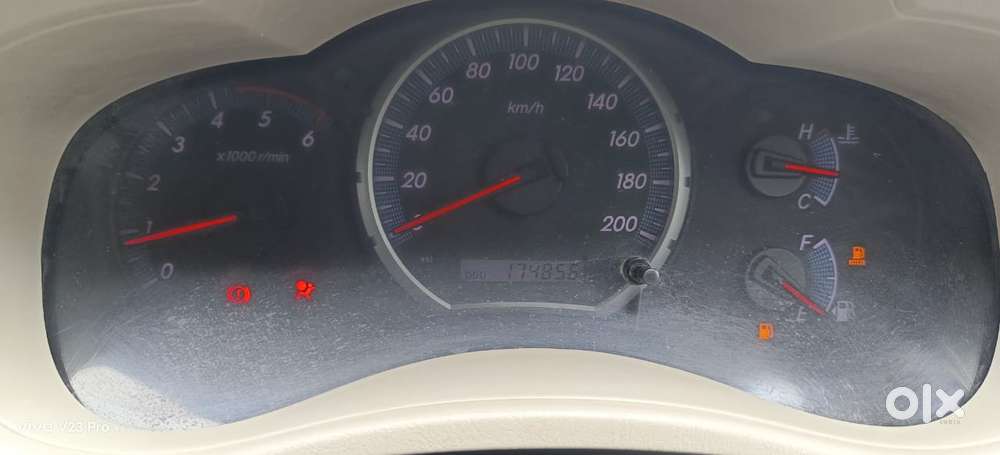 Toyota Innova 2.5 V 8 Str, 2014, Diesel