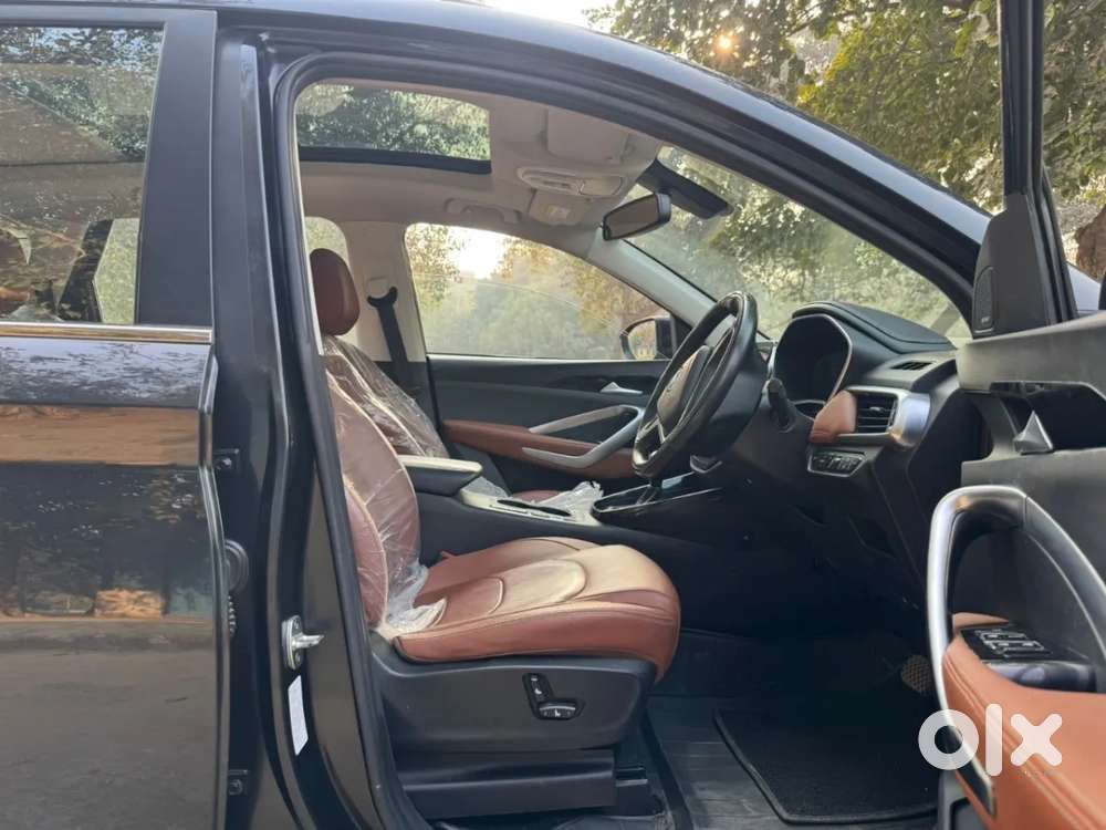 Mg Hector Plus 1.5 Sharp Turbo Cvt 6 Str, 2021, Petrol