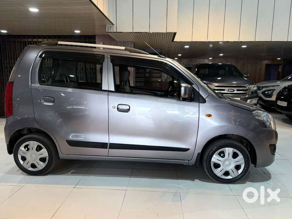 Maruti Suzuki Wagon R Vxi Amt1.2, 2016, Petrol