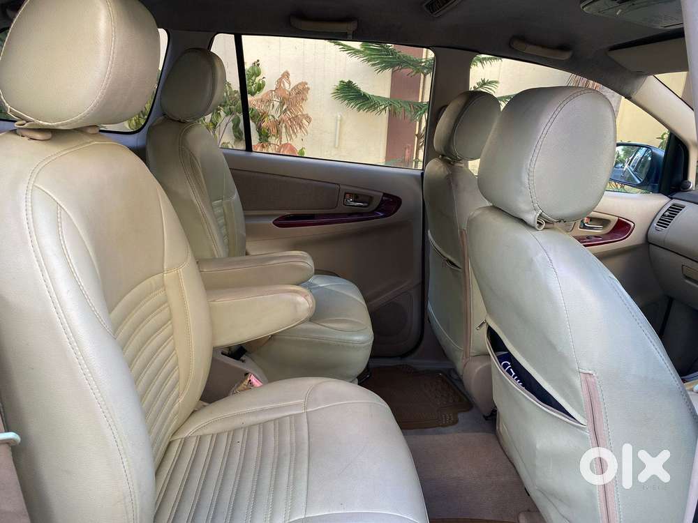 Toyota Innova 2.5 V 7 Str, 2006, Diesel