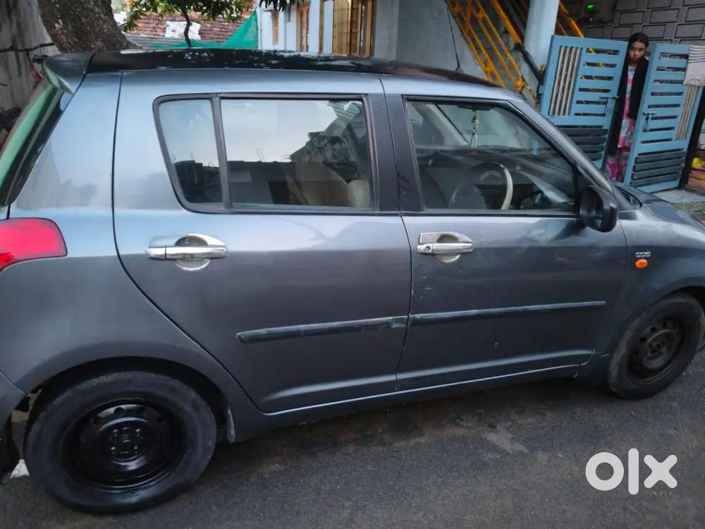 Maruti Suzuki Swift 2009 Diesel 132000 Km Driven