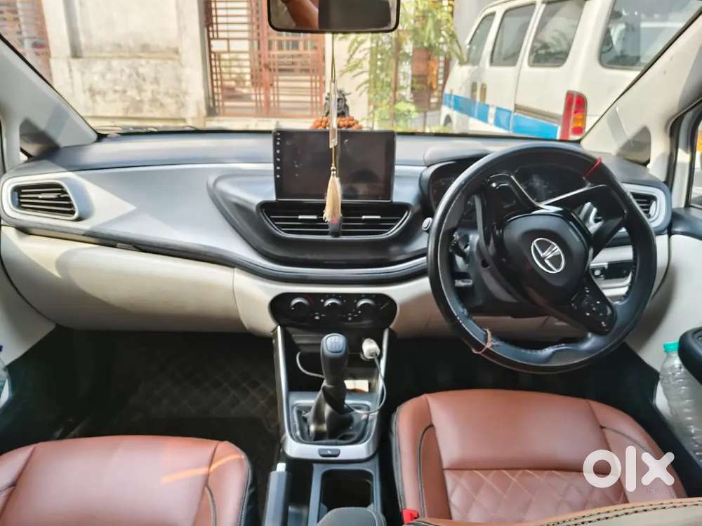 Tata Altroz 1.2 Xe 2023 Manual