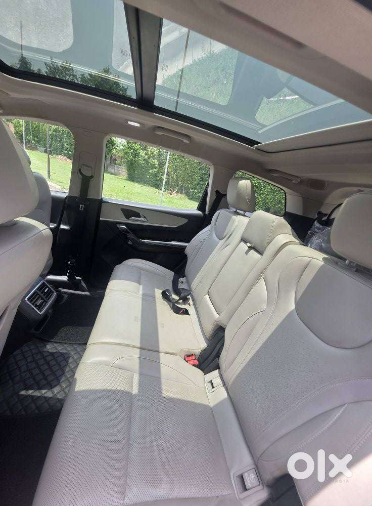 Mahindra Xuv700 2.2 Ax 7 Diesel At Str Awd, 2022, Diesel