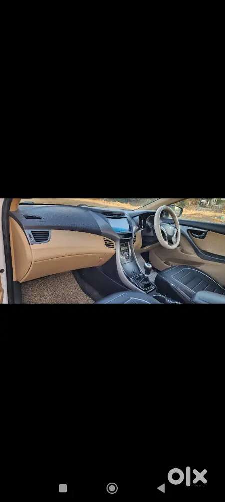 Hyundai Elantra Crdi 2012