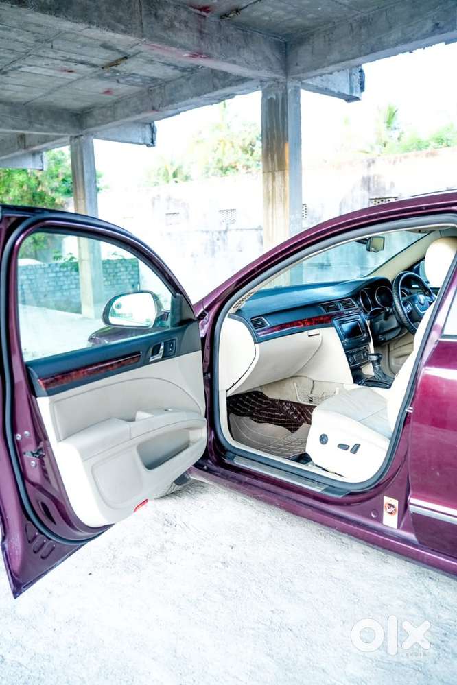 Skoda Superb Petrol 2010 Year