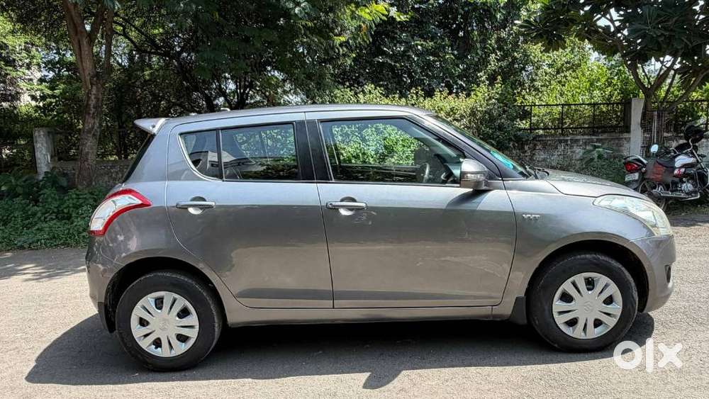 Maruti Suzuki Swift Vxi + Manual, 2014, Petrol