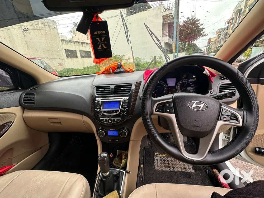 Hyundai Verna Petrol 2013