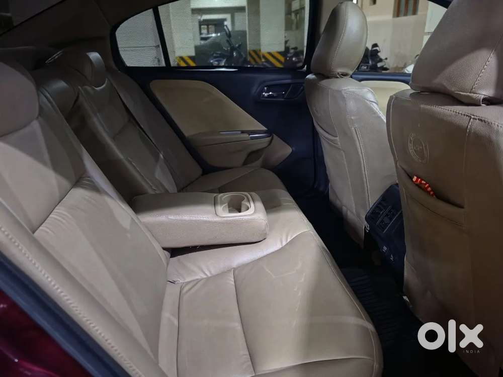 Honda City 1.5 V 2014