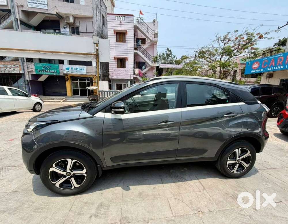 Tata Nexon 1.2 Revotron Xza Plus, 2021, Petrol