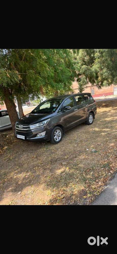Toyota Innova Crysta 2017 Petrol 85000 Km Driven