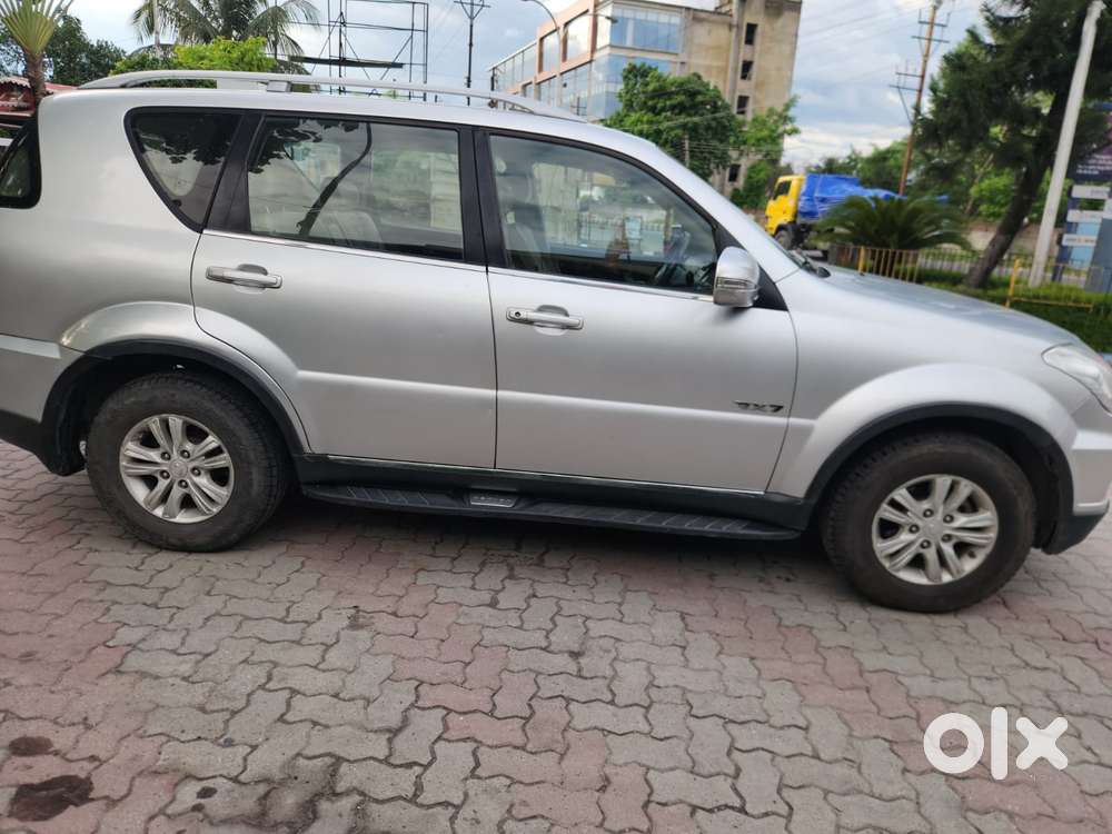 Mahindra Rexton, 2017, Diesel