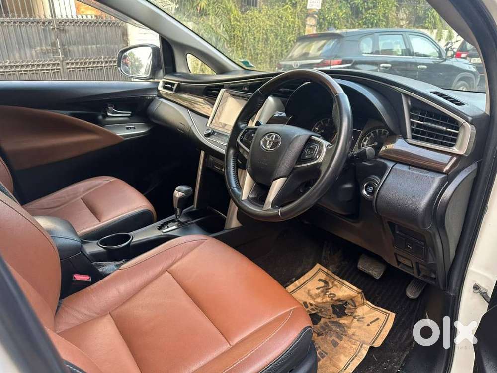 Toyota Innova Crysta