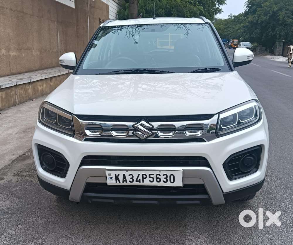 Maruti Suzuki Brezza 1.5 Zxi Smart Hybrid, 2022, Petrol