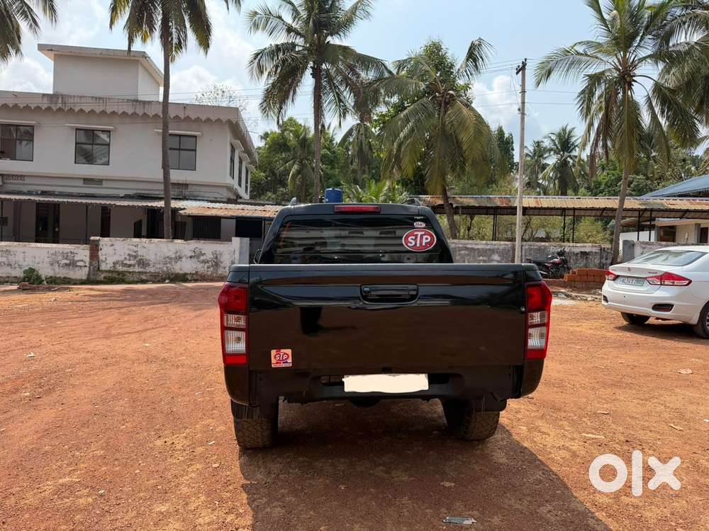 Isuzu V-cross 2018