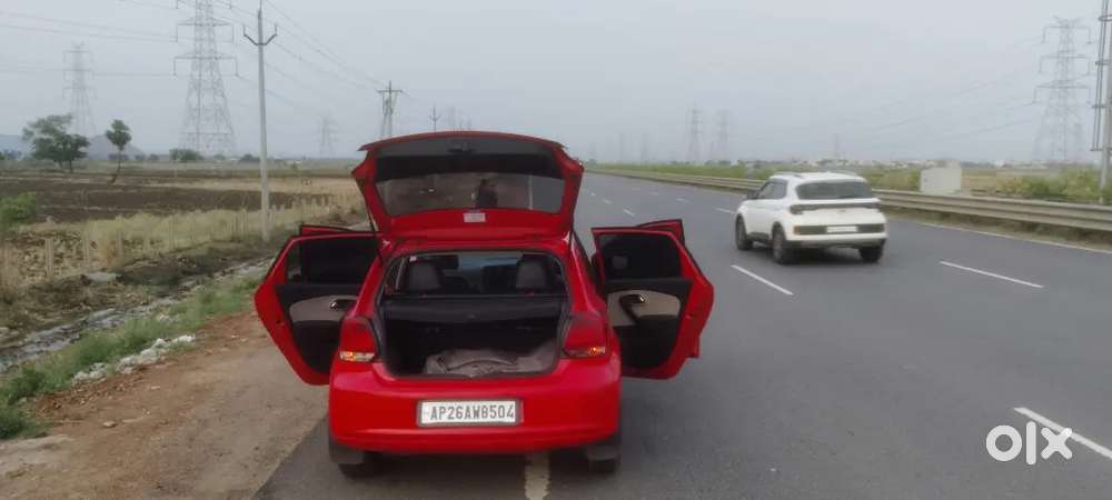 Volkswagen Polo 2013 Diesel 97000 Km Driven