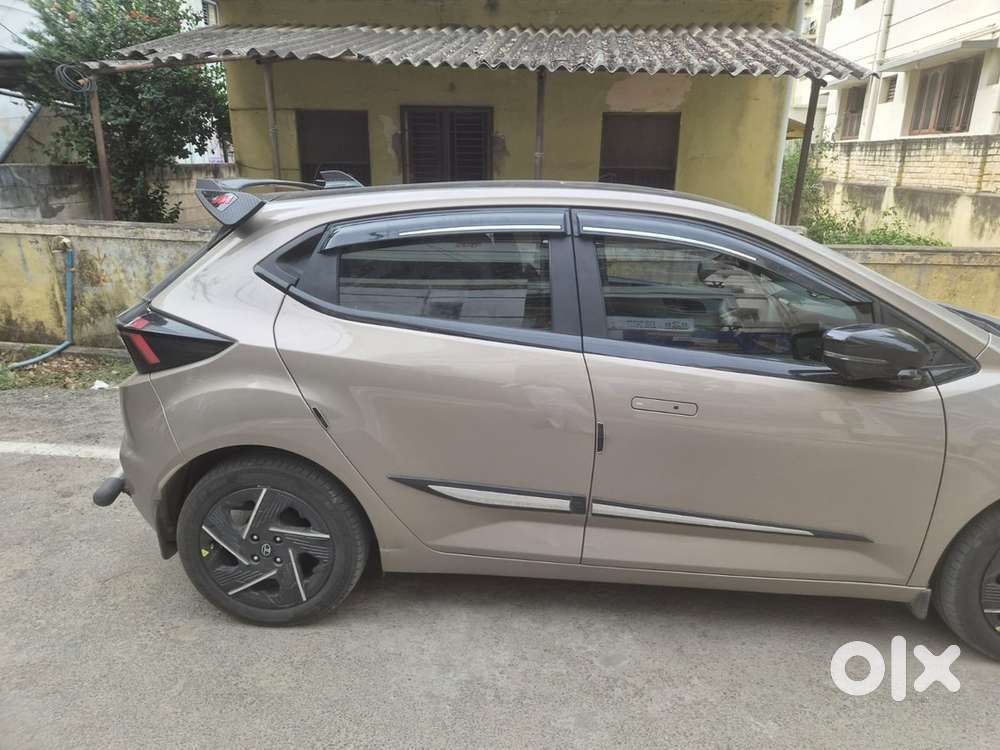 Tata Altroz Accomplished S Petrol 2025