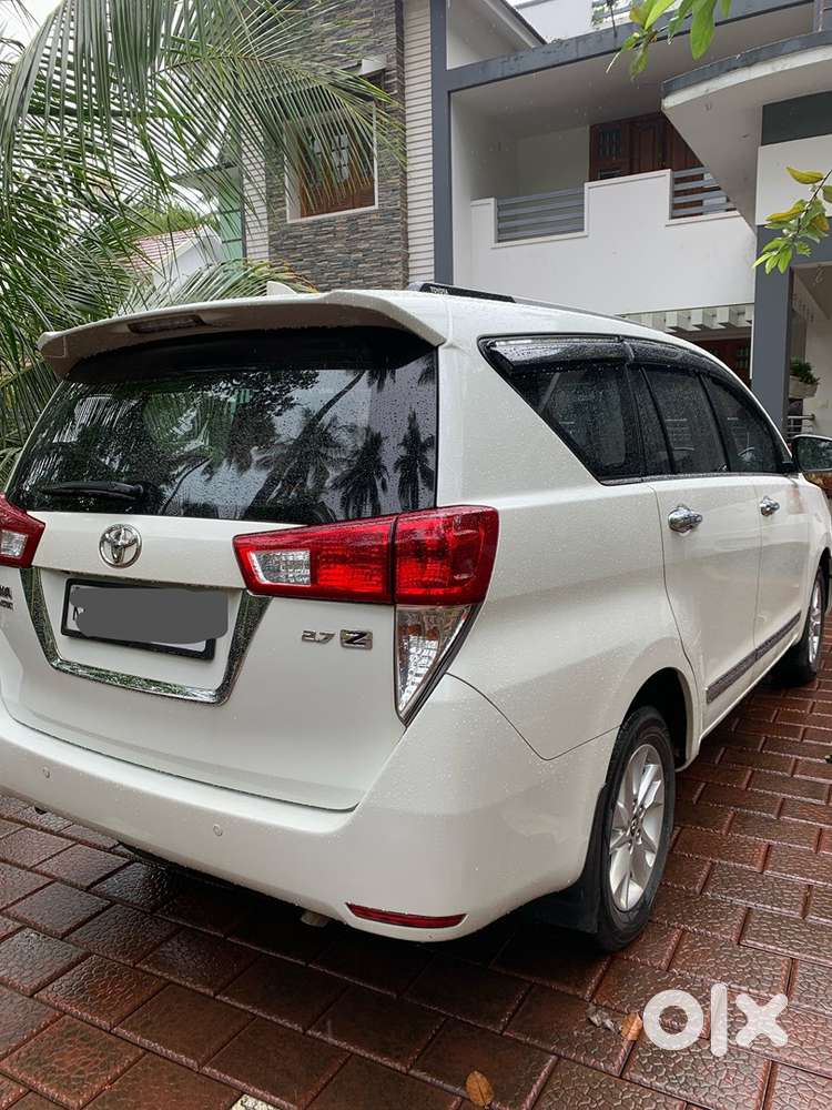 Low Kms Mint Condition Innova Crysta