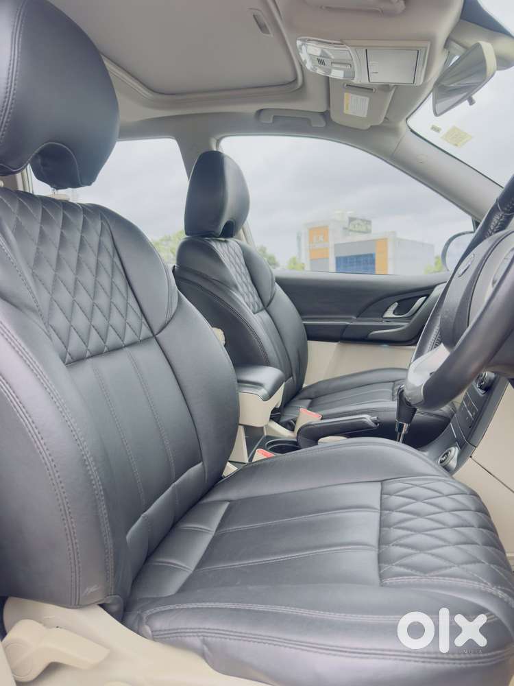 Mahindra Xuv500 W9 At, 2019, Diesel