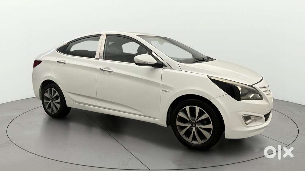 Hyundai Verna [2015-2018] Fluidic 4s 1.6 Vtvt Sx, 2015, Petrol