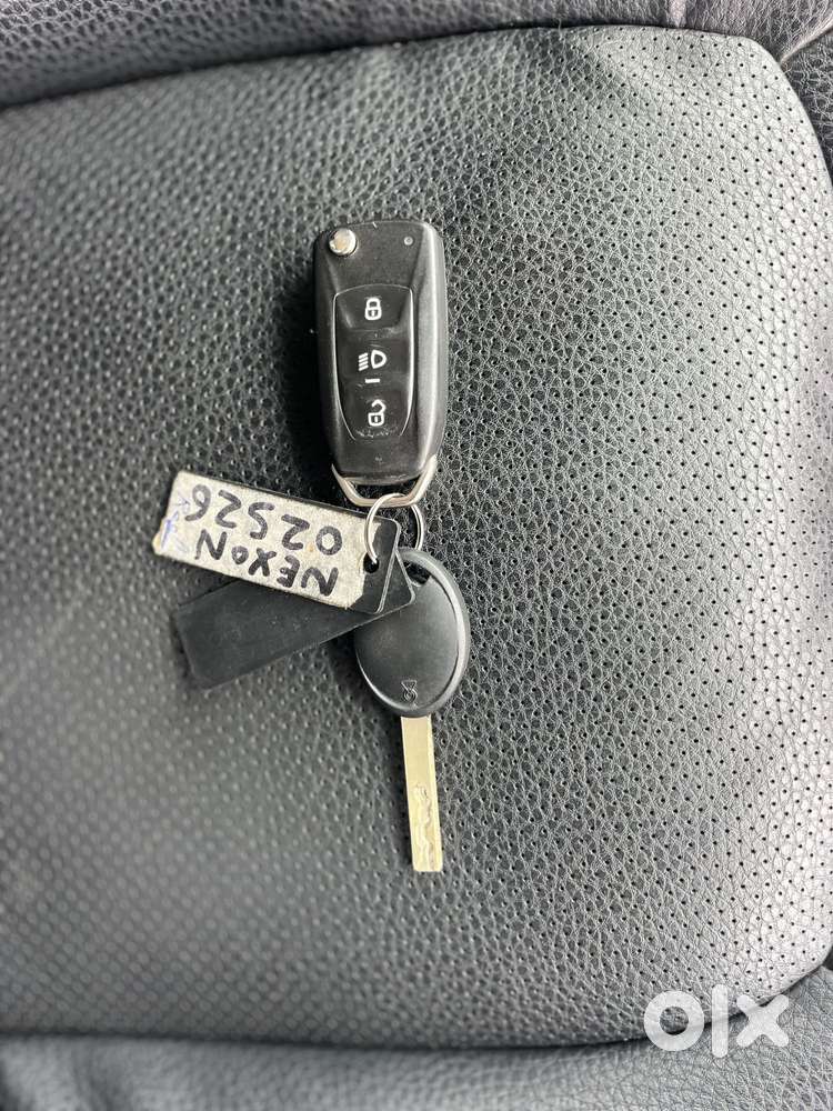 Tata Nexon 1.2 Revotron Xma Amt, 2021, Petrol