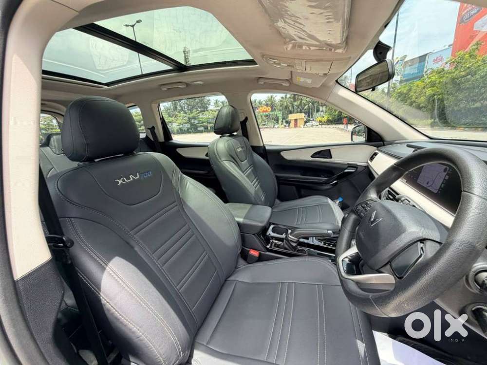 Mahindra Xuv700 2.0 Ax 5 Petrol At Str, 2022, Petrol