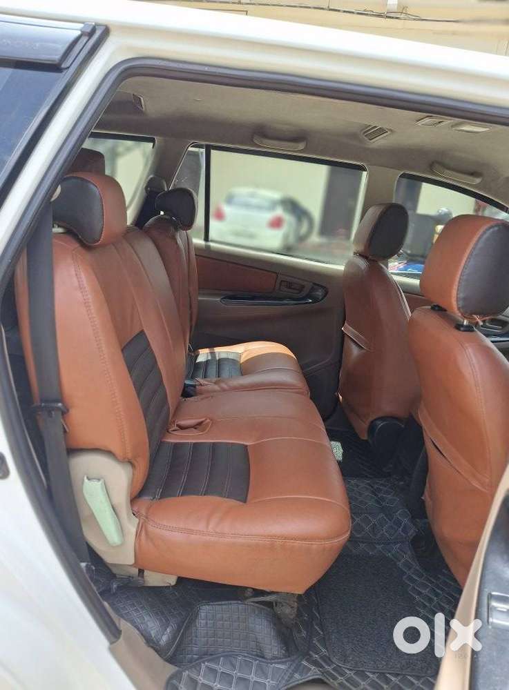 Toyota Innova 2.5 G (diesel) 8 Seater, 2016, Diesel