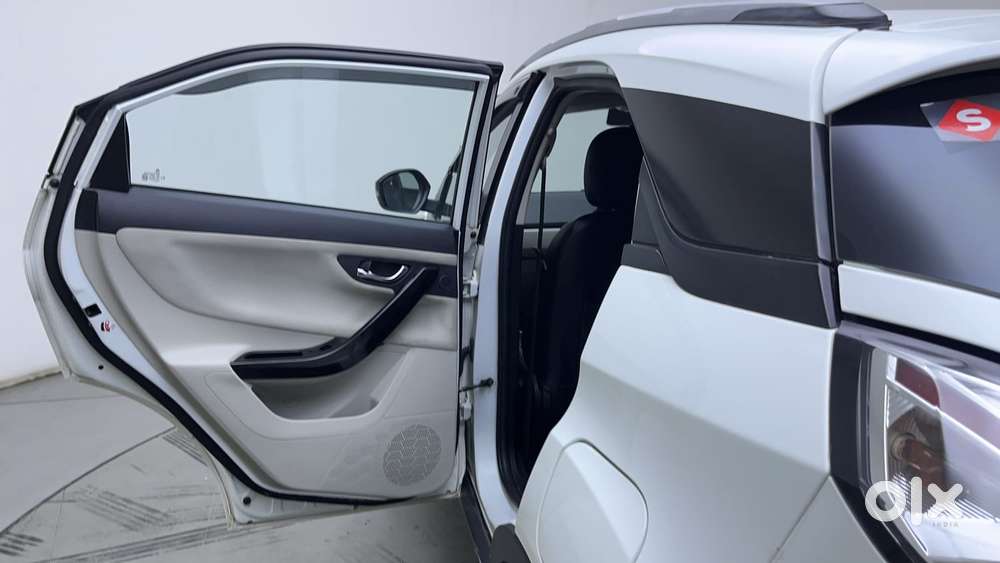 Tata Nexon 1.2 Revotron Xz Plus, 2022, Petrol