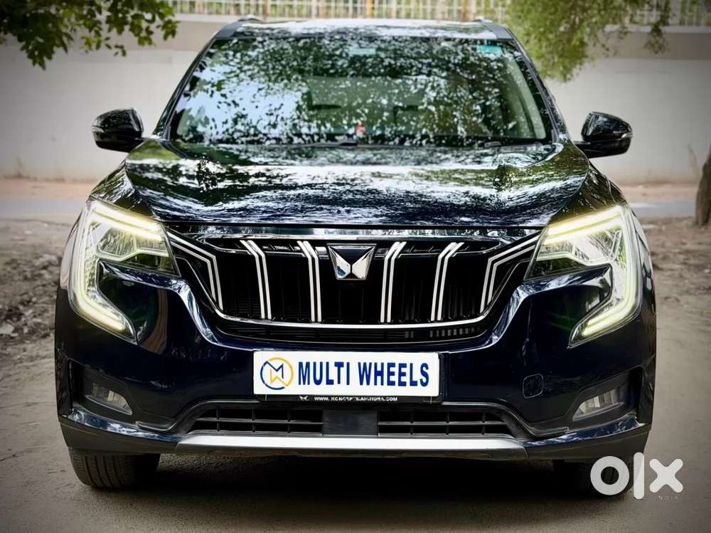 Mahindra Xuv700 2.0 Ax 5 Petrol Mt 7 Str, 2024, Petrol