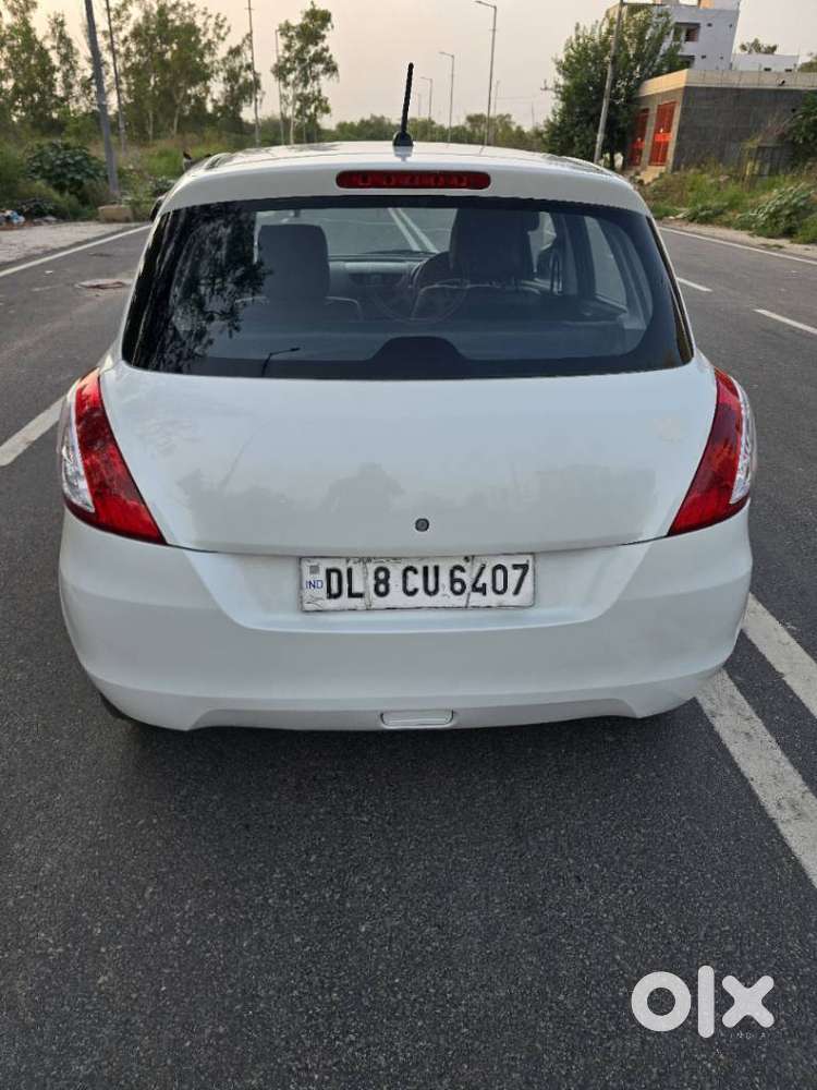 Maruti Suzuki Swift Lxi, 2012, Petrol
