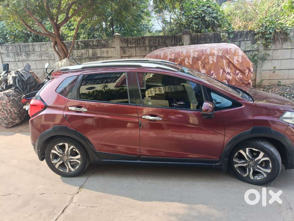 Maruti Suzuki Brezza Zdi Plus, 2017, Diesel