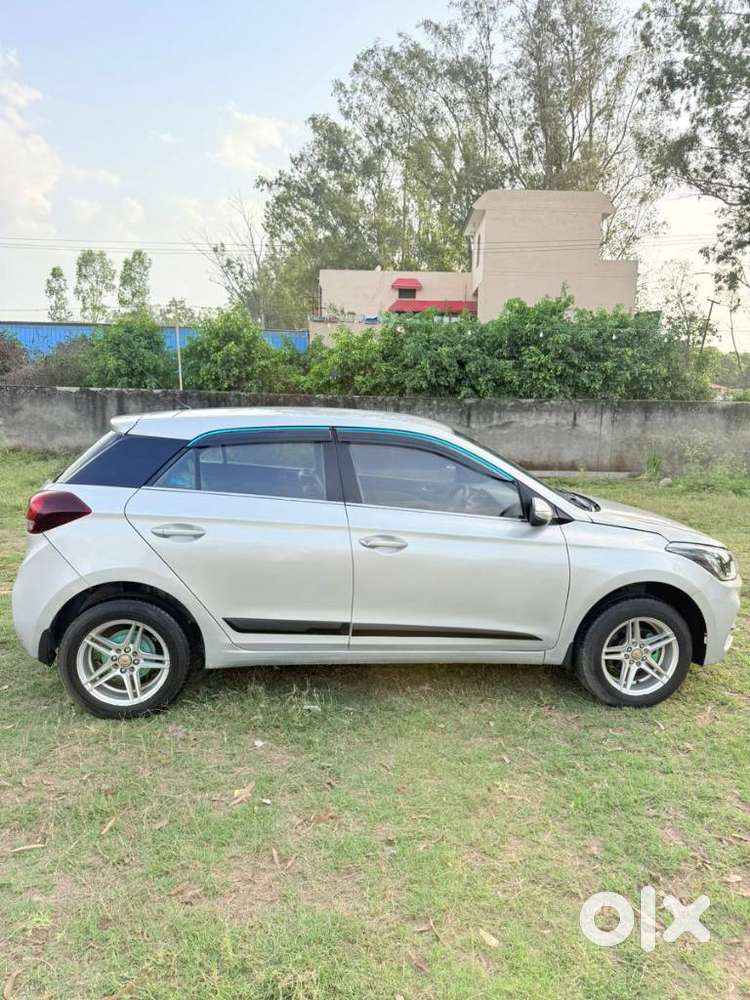 Hyundai I20 Sportz 1.2 Bs-iv, 2018, Petrol