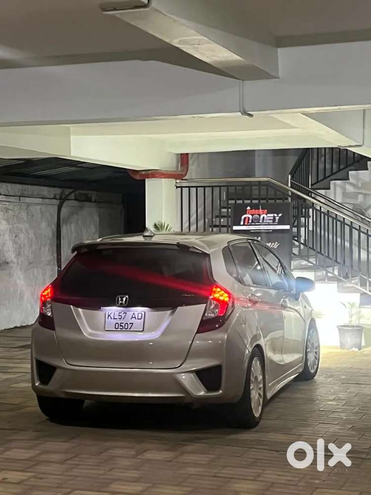 Honda Jazz Diesel Sv Mt 2016