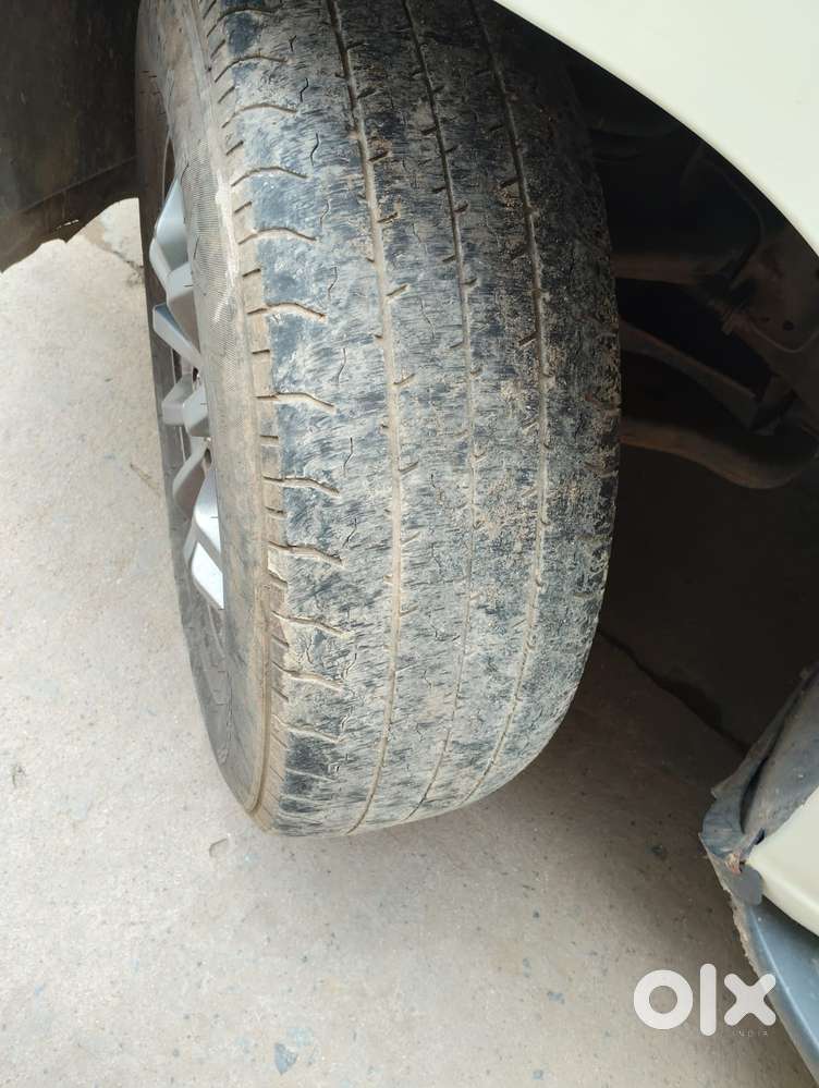 Mahindra Tuv 300 T10 Opt, 2018, Diesel