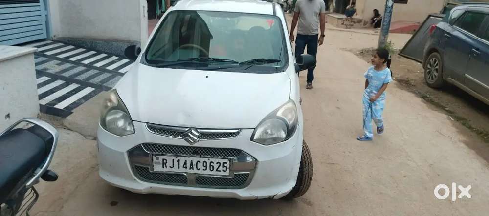 Gaadi Ek Dm Mst H Koi Dikkt Nhi H Sath Chlkr Chaqe Bhi Kr Skte Ho