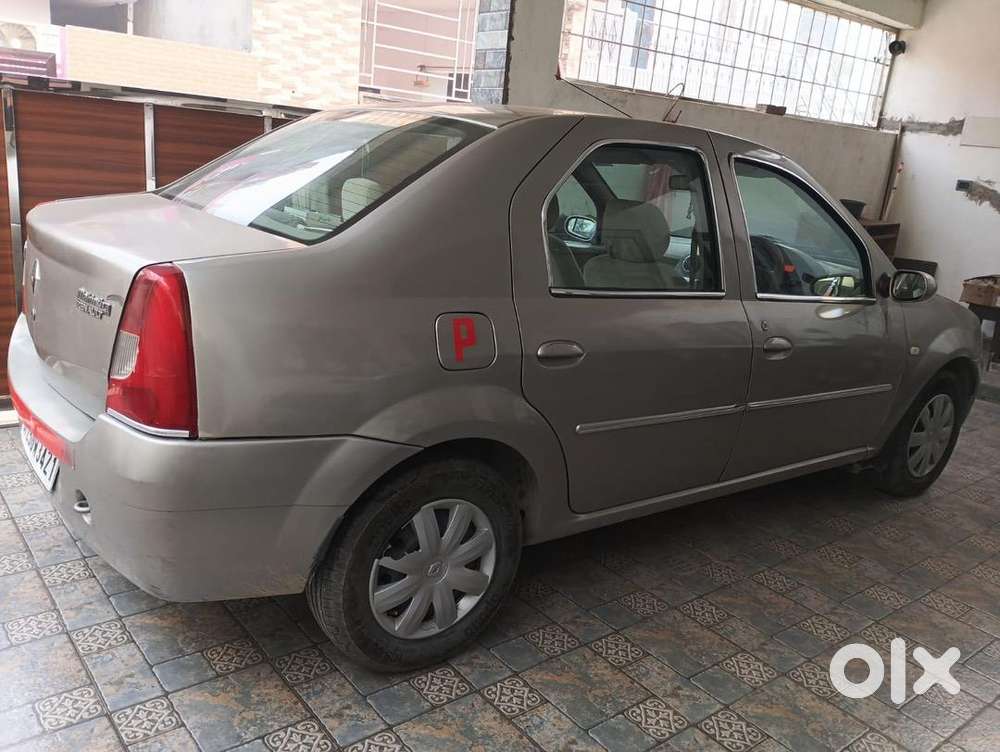 Mahindra Logan Petrol 2008