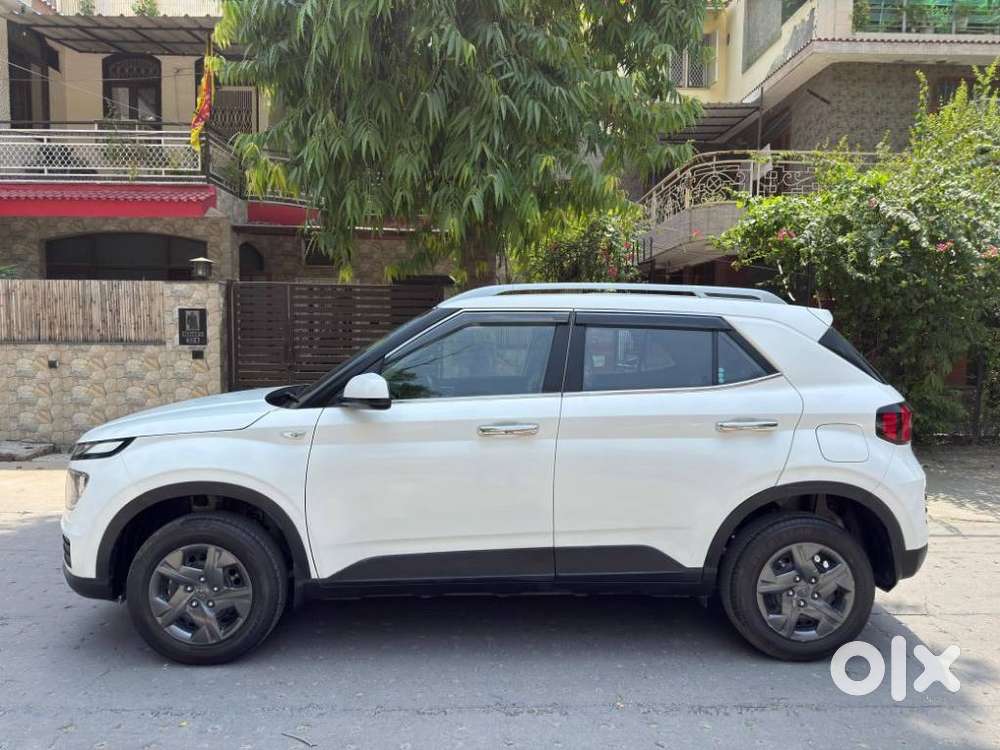 Hyundai Venue S 1.2 Petrol, 2023, Petrol