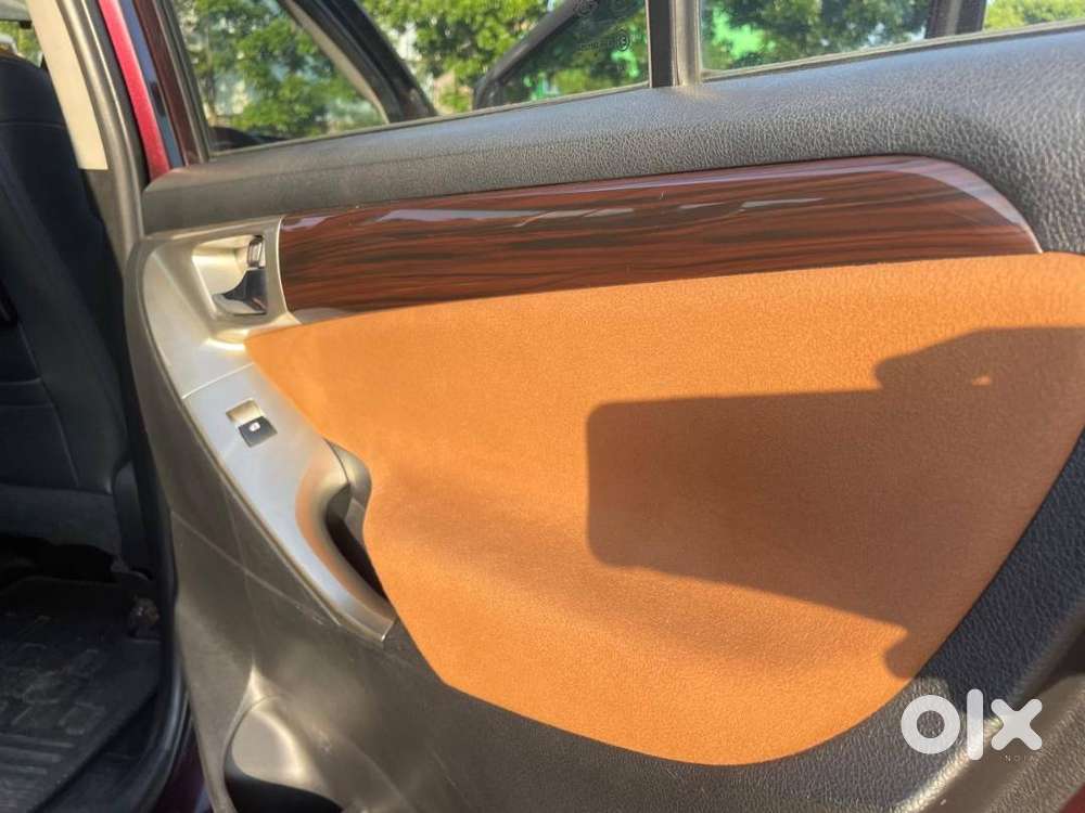 Toyota Innova Crysta 2018 Diesel Well Maintained