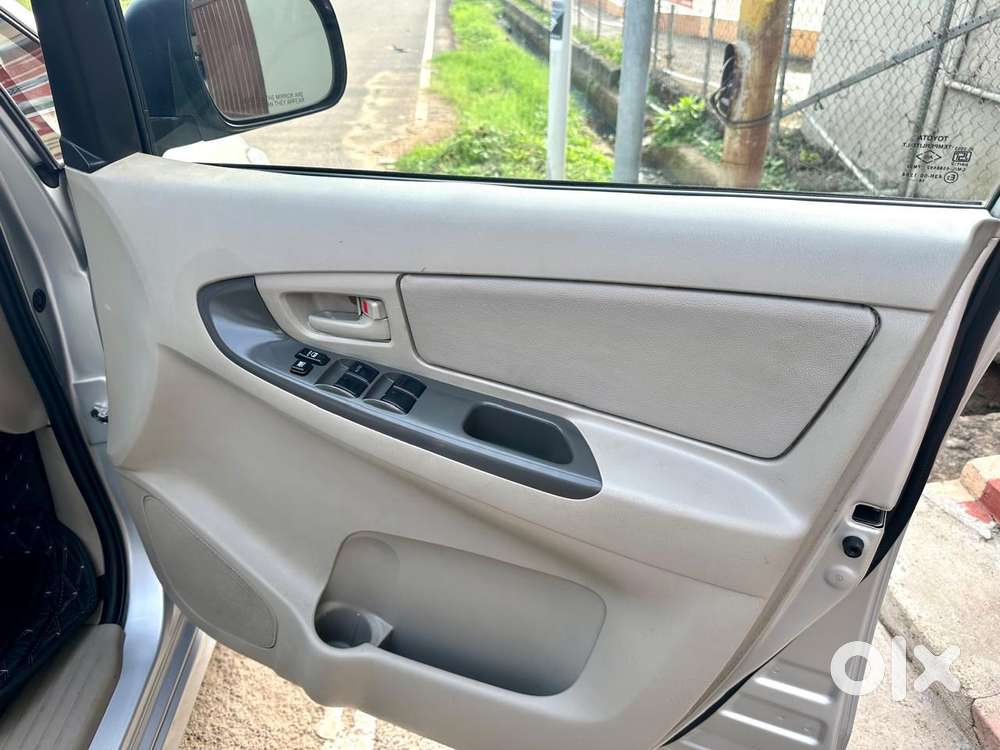 Toyota Innova 2.5 G (diesel) 7 Seater, 2014, Diesel