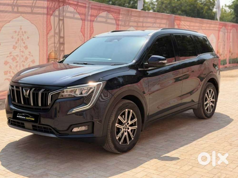Mahindra Xuv700 2.0 Ax 7 Petrol At Str, 2023, Petrol