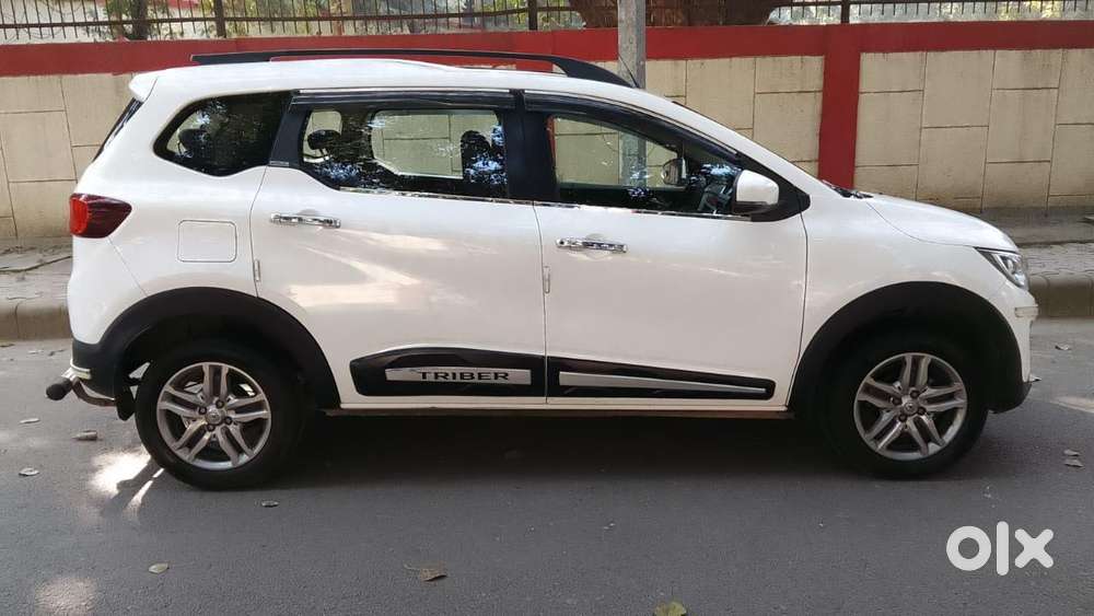 Renault Triber Rxz, 2021, Petrol