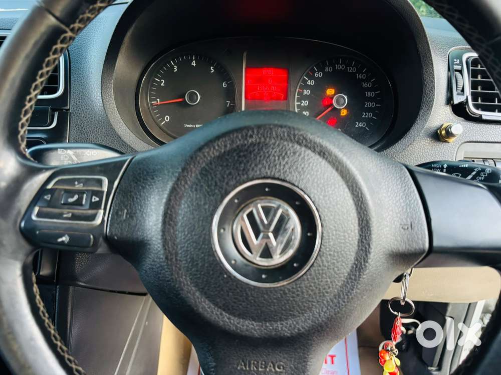 Volkswagen Polo Petrol Highline 1.2l, 2010, Petrol
