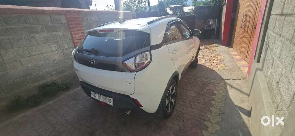 Tata Nexon Petrol  Mint Condition  72,000 Km  Well Maintained