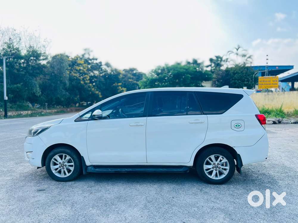Toyota Innova Crysta 2.4 G Mt 7 Str, 2018, Diesel